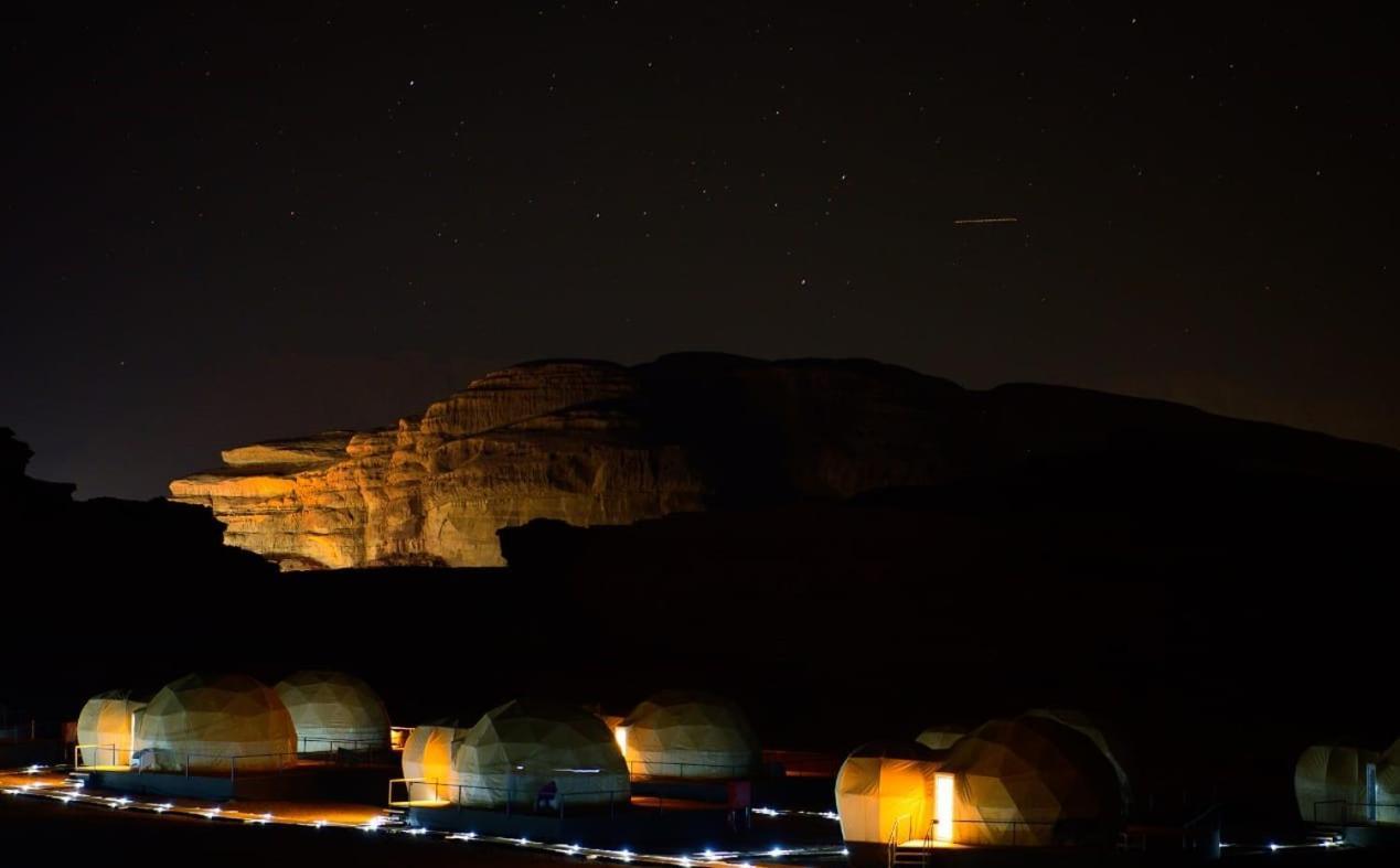 Mazayen Rum Camp Wadi Rum Exterior photo